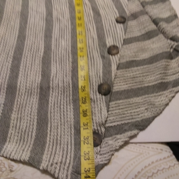 Sliverwear Blouse / Sweater NWT - Picture 5 of 8